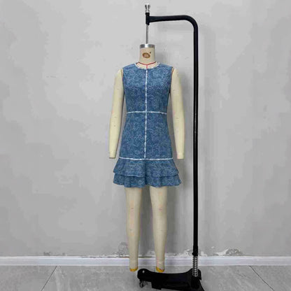 Sleeveless blue and white print element denim blue dress